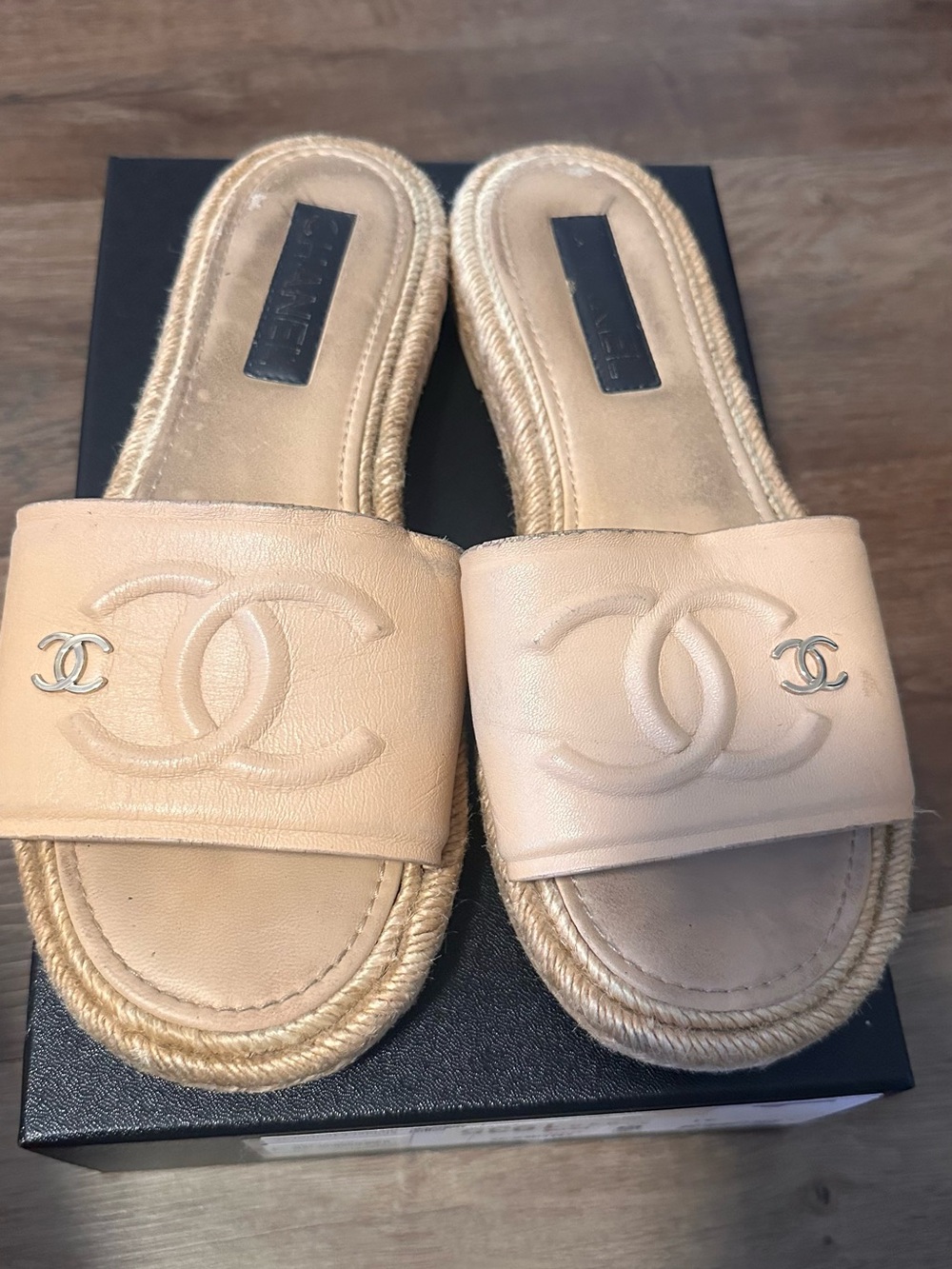CHANEL Beige Leather Espadrille Slide Sandals with CC Logo